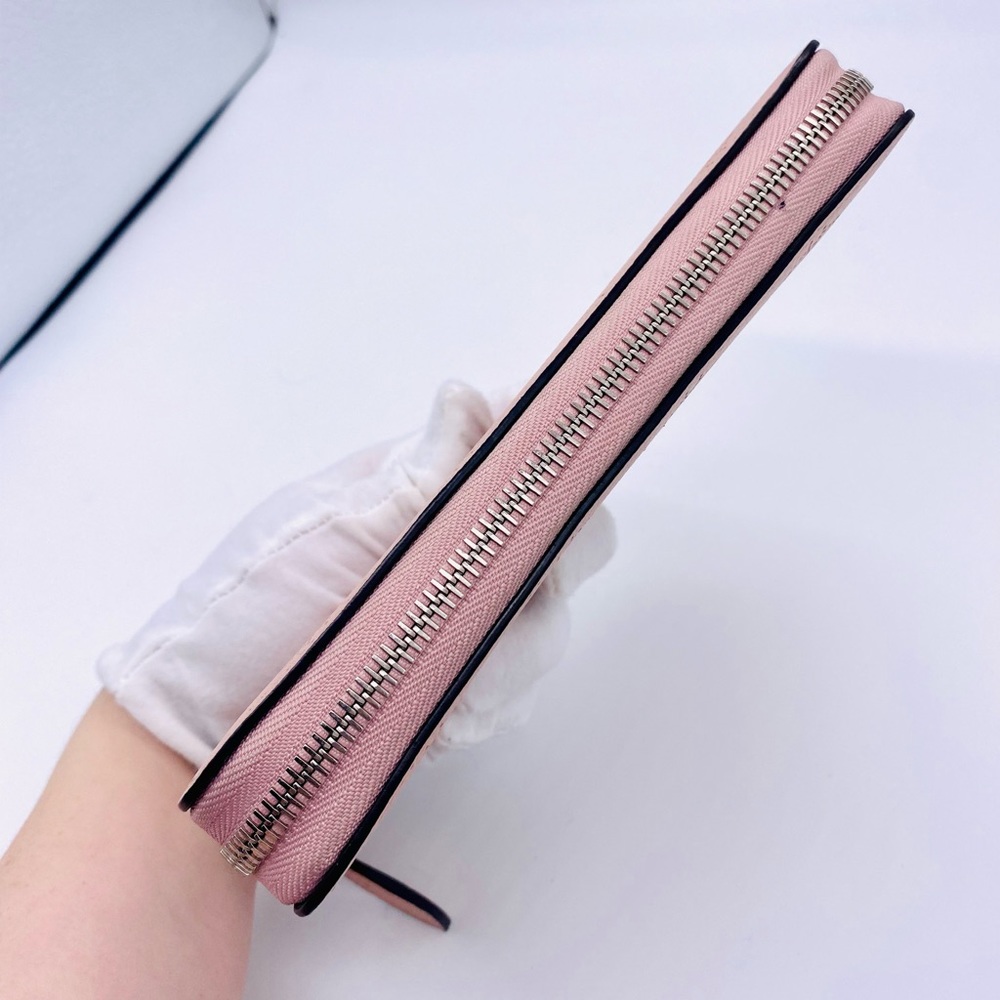 EUC Louis Vuitton Magnolia Pink Monogram Mahina Zippy Wallet - Picture 7 of 15